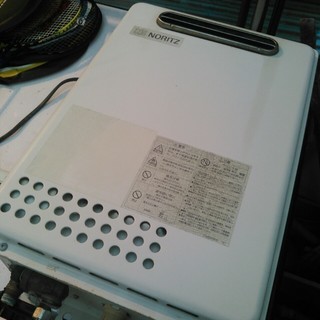 2007年製 リンナイ ガス給湯器 2機と給湯器　3点セット　2037MS 2007年製 リンナイ ガス給湯器 2機と給湯器 3点セット 2037MS