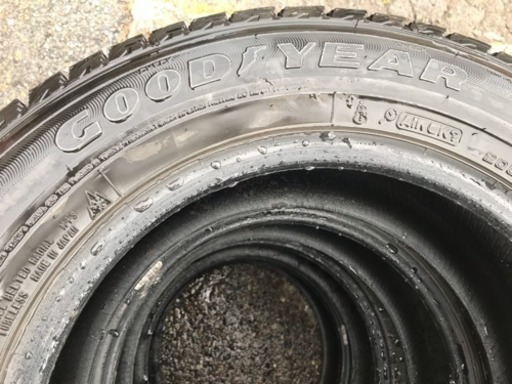 バリ山 グッドイヤー ICE NAVI ZEA 205/65R15 94Q 2012年 スタッドレスタイヤ 4本セット☆管理番号12201 - その他