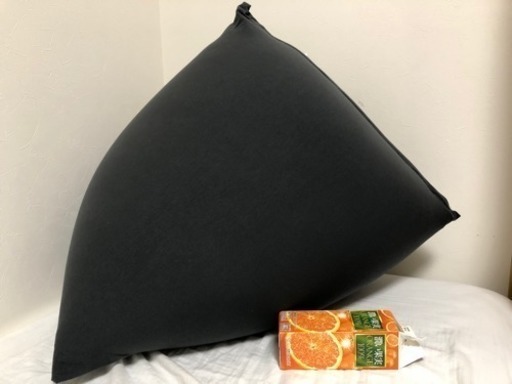 yogibo ピラミッド ビーズクッション ヨギボー ダークグレー Amazon.co