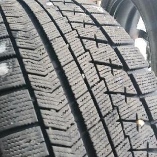 保管場所が手狭な為、売り切りたいので値下げしました。2017年製 225/50R18 ブリヂストン VRX 4本 ■ホイール1本欠品