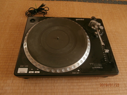 GEMINI製ターンテーブル　TT02