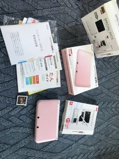 ニンテンドー3DS LL ピンク×ホワイト MH4付き・箱有り・スペシャルパック