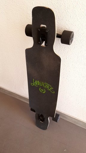 landyachtz　スケートボード