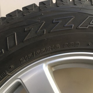 スタッドレスタイヤ 4本 215/65 R16