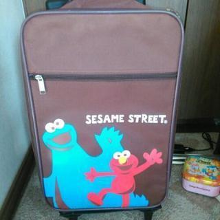 セサミストリートのスーツケース