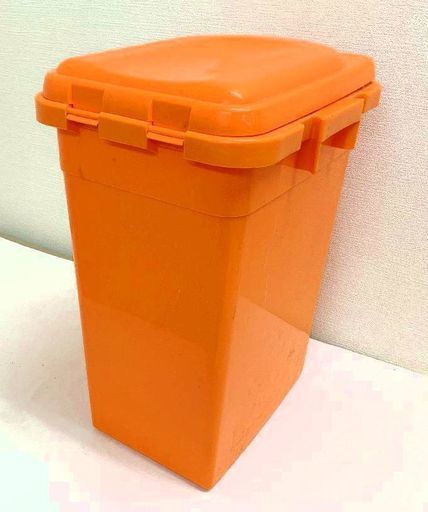 ダストボックス ごみ入れ ゴミ箱 1点 オレンジ調 鮮やかなオレンジ調のダストボックスです 33 38 高さ51cm Jm2579 はぁとらいん 尼崎のインテリア雑貨 小物 ごみ箱 の中古あげます 譲ります ジモティーで不用品の処分 ダストボックス ごみ入れ ゴミ箱 1点 オレンジ調 鮮やかなオレンジ調のダストボックスです 33 38 高さ51cm Jm2579 はぁとらいん 尼崎のインテリア雑貨 小物 ごみ箱 の中古あげます 譲ります ジモティーで不用品の処分