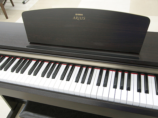 YAMAHA ヤマハ ARIUS 電子ピアノYDP-161 88鍵 2010年製 動作確認済み