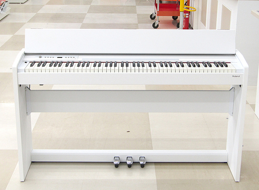 Roland ローランド 電子ピアノ F-120 88鍵 2011年製 動作確認済み 中古品