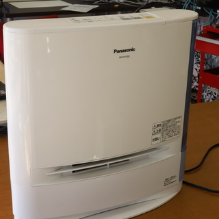 加湿機能付　電気ファンヒーター　Panasonic DS-FK1...