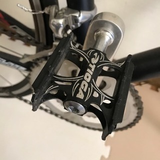 人気のFELT 一部カーボン仕様 軽量！