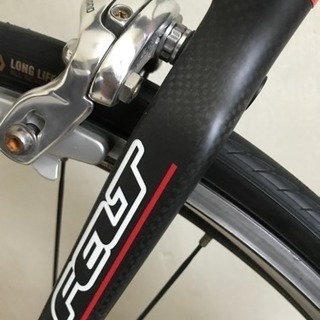 人気のFELT 一部カーボン仕様 軽量！