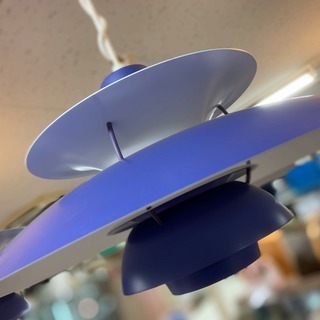 louis poulsenの吊り下げ照明が入荷致しました！！