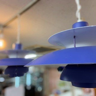 louis poulsenの吊り下げ照明が入荷致しました！！