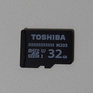 東芝 microSDカード 32GB class10 UHS-1...