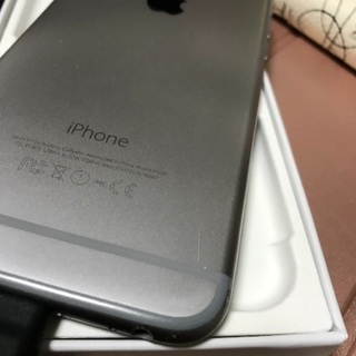 iPhone 6 Space Gray 64 GB 取引中