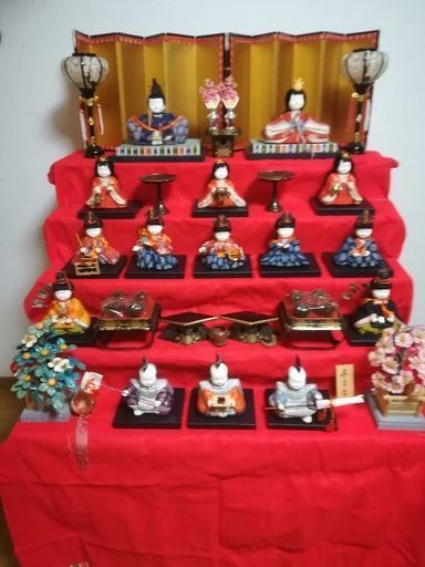 真多呂　ひな人形（5段）お譲りします