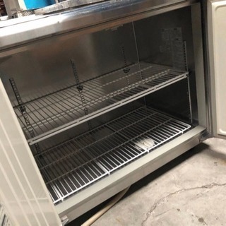 状態良】SANYO サンヨー 台下(テーブル型)冷蔵庫SUR-F1261SA 状態良】SANYO サンヨー 台下(テーブル型)冷蔵庫SUR-F1261SA