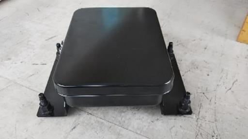 新型クオン UD 車外エアサスリモコン