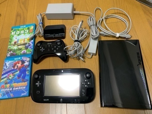 WiiU 32GBブラック+ゲームソフト2本付き