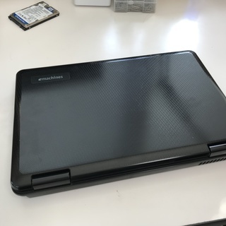 emashines D525 Windows10 2GB :HDD 150GB