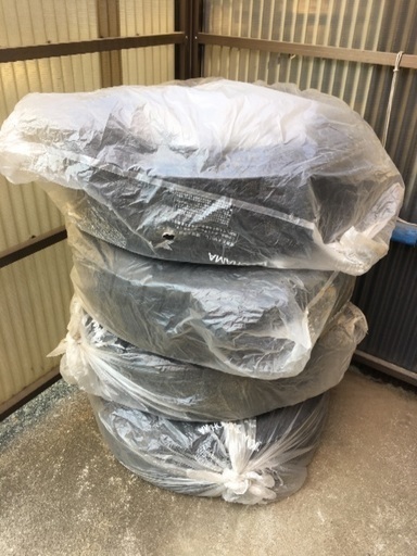 ブリヂストンブリザックREVO GZ 215/70R15 980 スタッドレス  