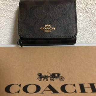 コーチ、三つ折り財布、新品未使用、一万円札入ります！小銭もバッチ...