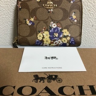 コーチ、折財布、ブラウンの花柄(^^)、新品未使用