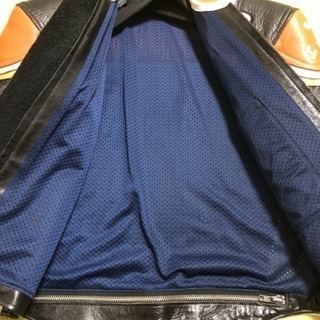 マルボロマンジャケット、高級馬革使用！