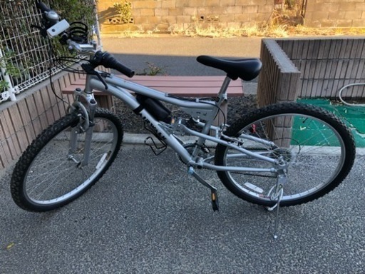 マウンテンバイク二台