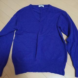 紫色カシミヤセーター