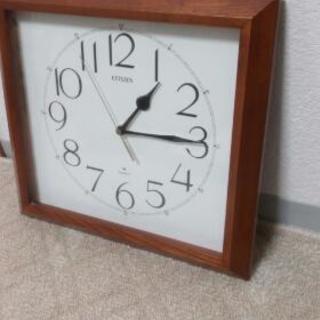 木枠のシチズン掛け時計