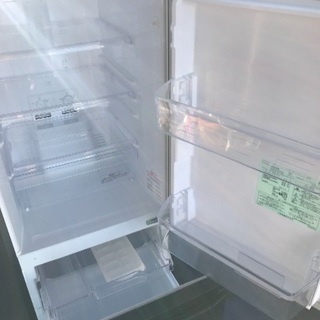 取引中2014年製ブラック冷凍冷蔵庫。千葉県内配送無料。設置無料。