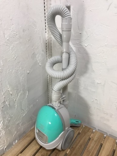 日立 紙パック式掃除機 CV-V420