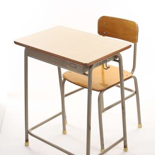 学校机と椅子のセット