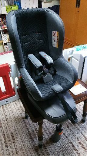 タカタ ISOFIXチャイルドシート 新生児～