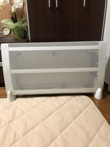遠赤外線パネルヒーター中古美品