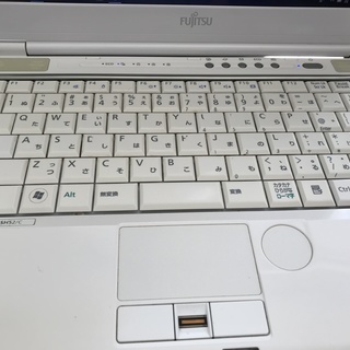 富士通：LIFE BOOK SH52/C : 4GB : HDD 640GB