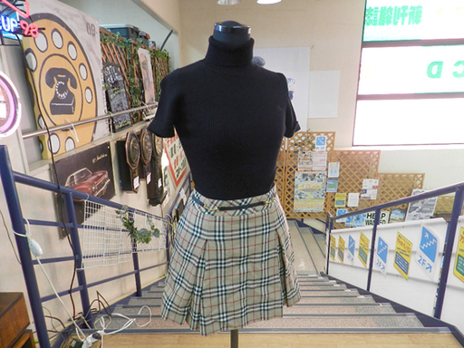 本物 Burberry バーバリー London ロンドン ニット ワンピース 140a 半袖 子供用 キッズ チェック柄 ノバチェック 三 モノハウス平岡店 大谷地のワンピースの中古 古着あげます 譲ります ジモティーで不用品の処分