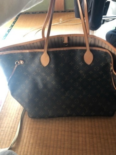 ルイヴィトン LV バック