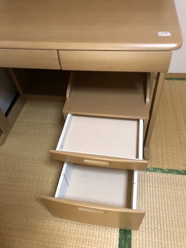 イオンの学習机 イスあり Mayurin さいたまのテーブル 学習机 の中古あげます 譲ります ジモティーで不用品の処分