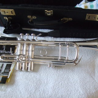 Bach トランペット　Stradivarius 180ML37G