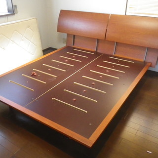 ■配達可■イタリア高級家具 flou社 フルー VANJA シングルベッド×2　(約キングサイズ)