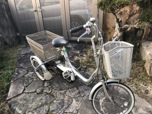 間もなく終了します】電動三輪車(大人用)