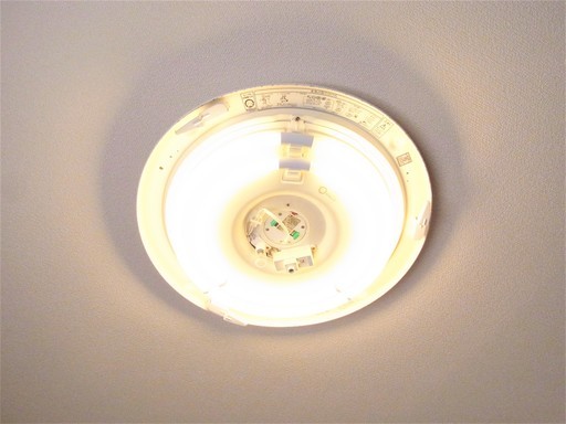 交渉成立しました Nec蛍光灯タイプのシーリングライト暖色系 06リモコン付き中古 一人暮らし 新生活に ちょこっち 伊川谷の生活家電 その他 の中古あげます 譲ります ジモティーで不用品の処分