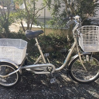 8.三輪自転車(内装三段変速)