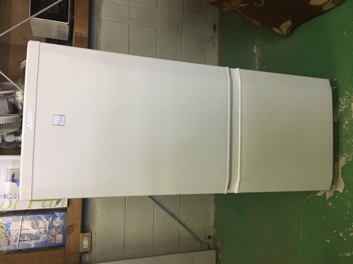 超美品！　2018年製　2ドア冷凍冷蔵庫　146L　省エネ＆静音設計　右開き　MR-P15ED-KW