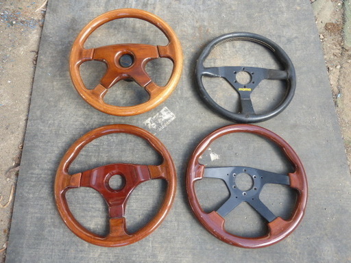 モモ　その他ステアリング　4本セット　ホンダトゥデイボスつき