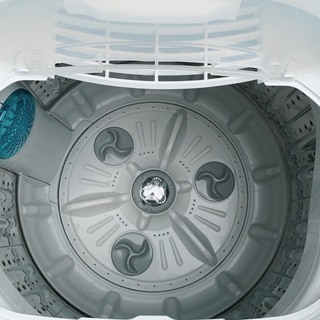 LG　全自動洗濯機　5.5ｋｇ　風乾燥付　2011年 *M*