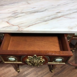 🔶🔶🔶 スペイン製、鋳物金具、高級コンソールテーブル、大理石