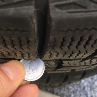 【値下げ】DUNLOPスタッドレスタイヤ16インチ4本